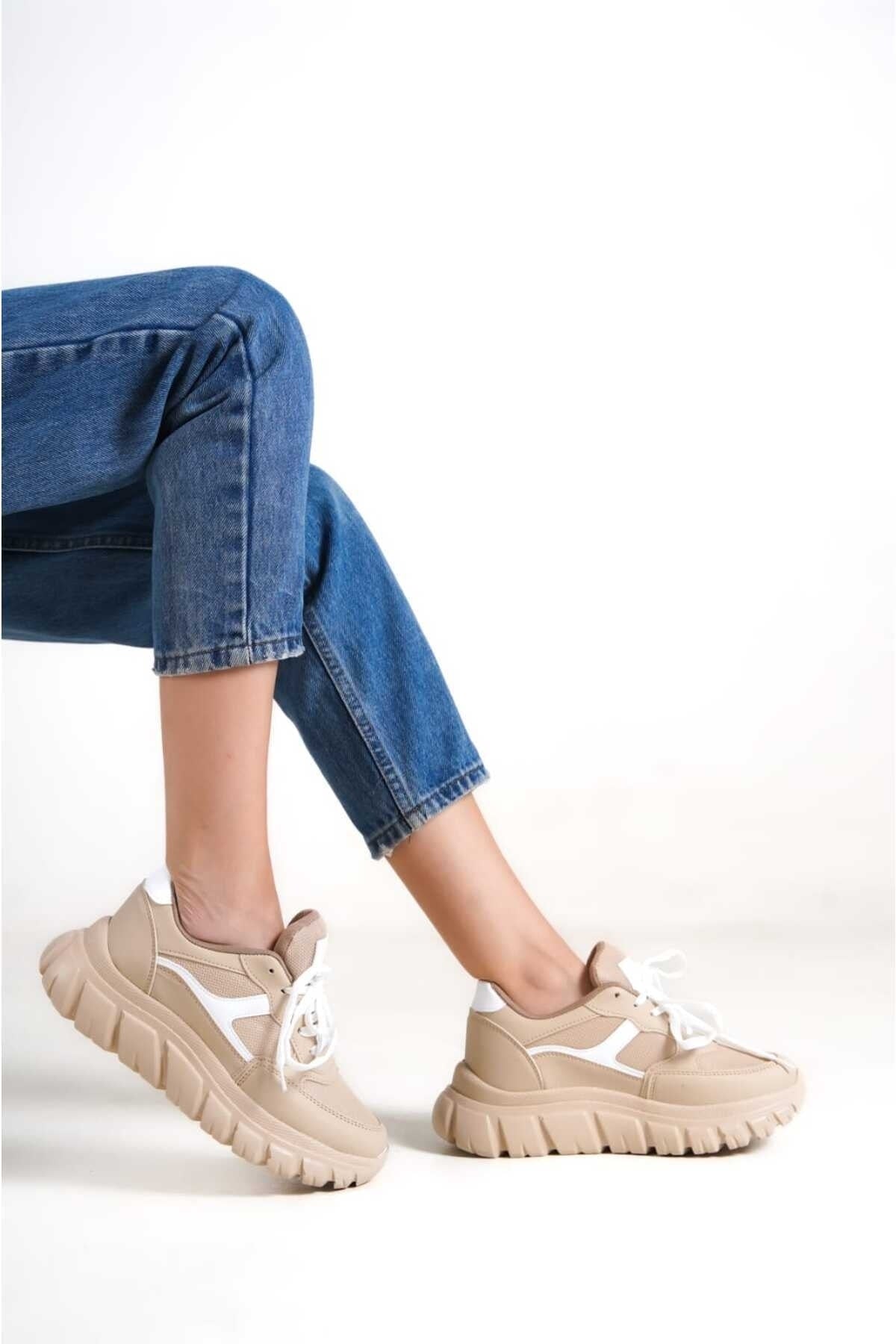 Women's Lace-Up Mesh Casual Sneaker Sneakers RM0474