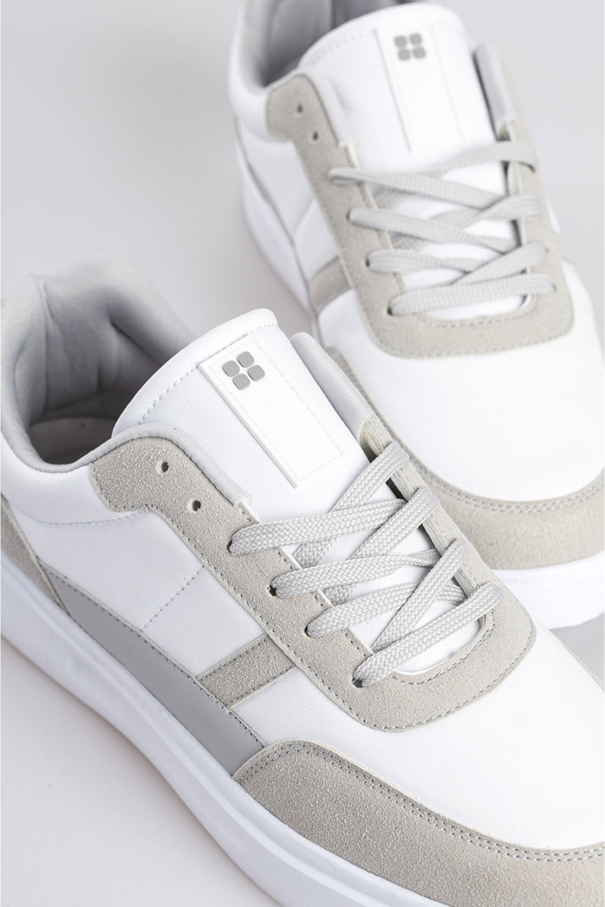 White Sneaker Shoes